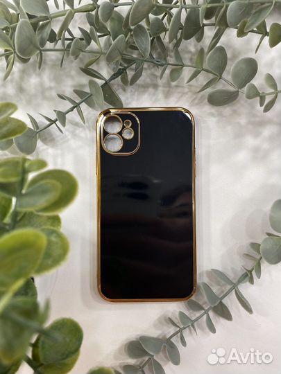 Чехол на iPhone 11