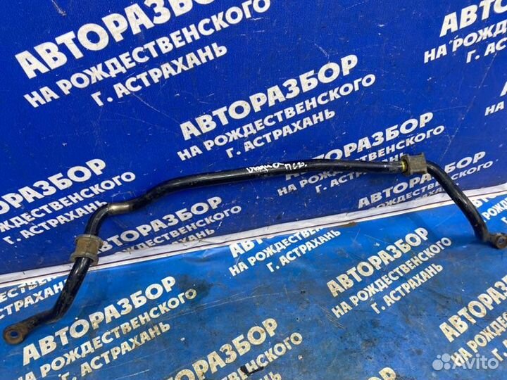 Передний стабилизатор Mitsubishi Lancer Cedia