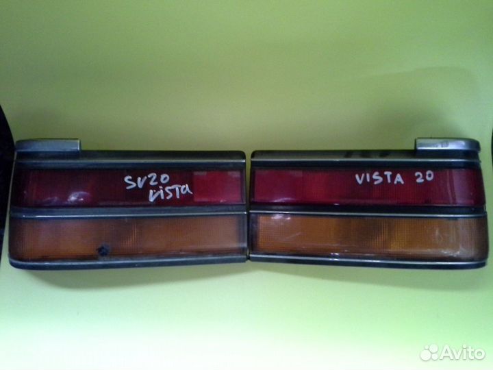 Фонарь задний Toyota Vista sv 20