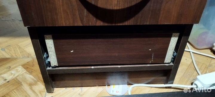 Компьютерный стол