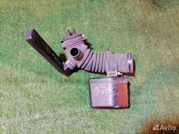 Патрубок воздушного фильтра 17880-28230 Toyota Cam