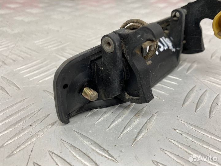 Б/У ручка двери внешняя задний правый Mazda Demio