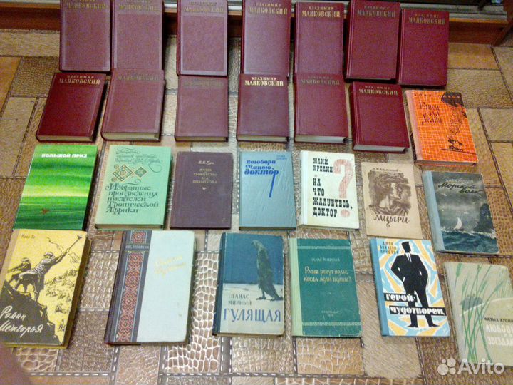 Книги фантастика, романы, стихи