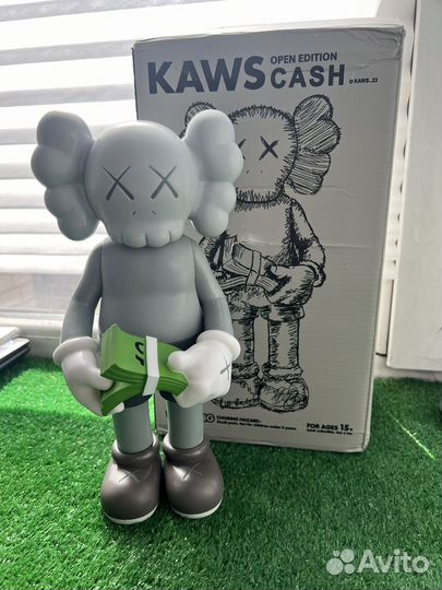 Игрушка kaws