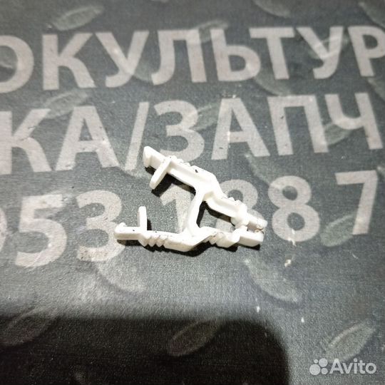 Щипцы блока предохранителей Opel Astra h