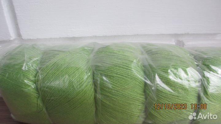 Зеленая пряжа для вязания шерсть мериноса Турция