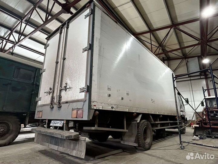 Isuzu Forward (F-Series), 1998