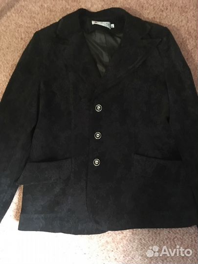 Продам пакет вещей на женщину 52 размера