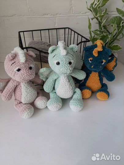 Мягкая игрушка дракон. Вязаный дракон