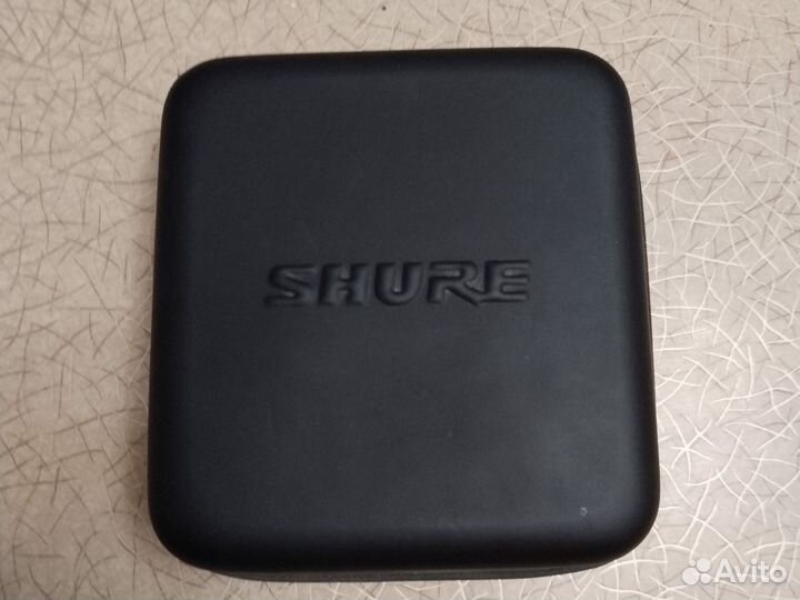 Проводные наушники shure