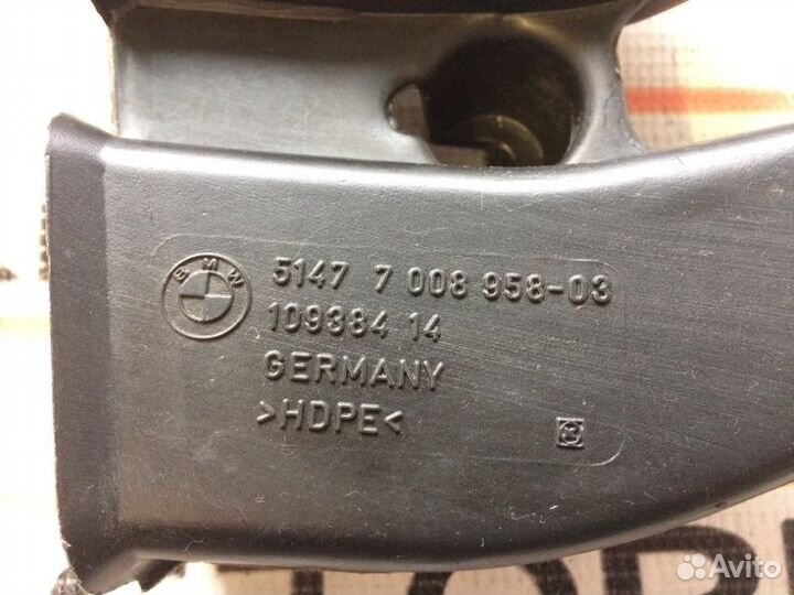 Воздуховод печки задний правый Bmw 5-Series E60