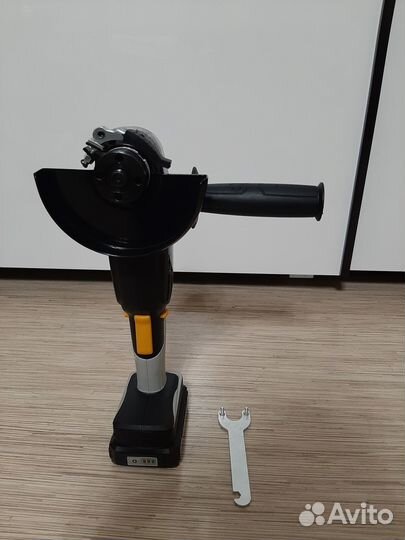 Аккумуляторный ушм deko