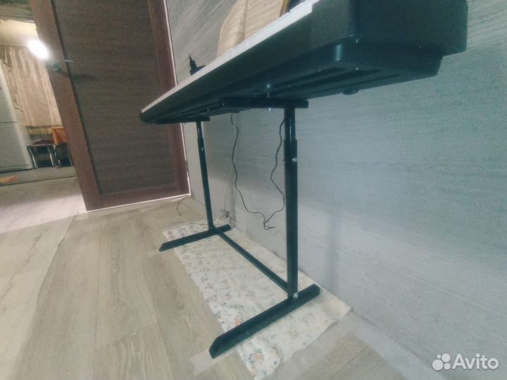 Стойка для цифрового пианино