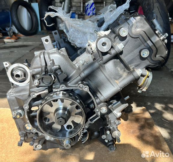 Двигатель Yamaha MTN1000 MT-10 2018 по запчастям