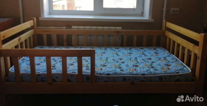 Кроватка детская