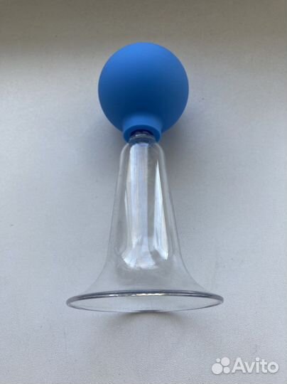 Молокоотсос с пластиковым резервуаром