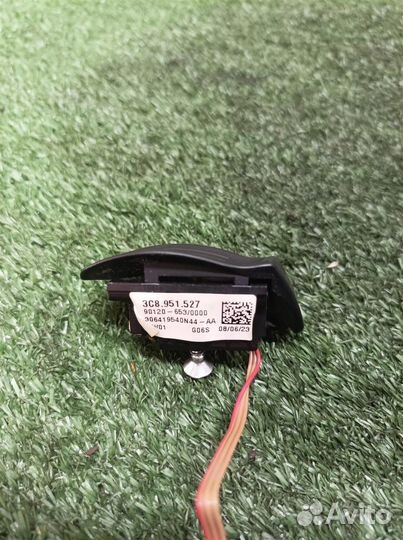 Кнопка многофункциональная VW Passat CC 2008-2017