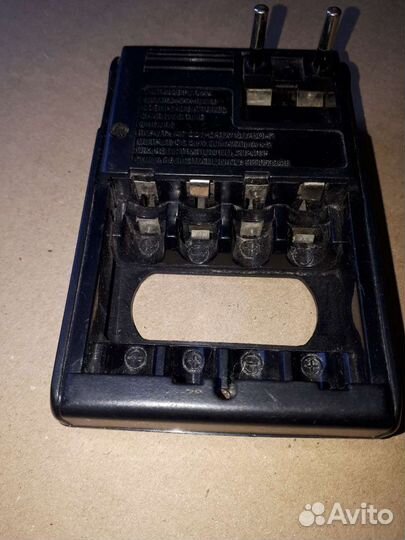 Зарядное устройство для аккумуляторов аа и ааа