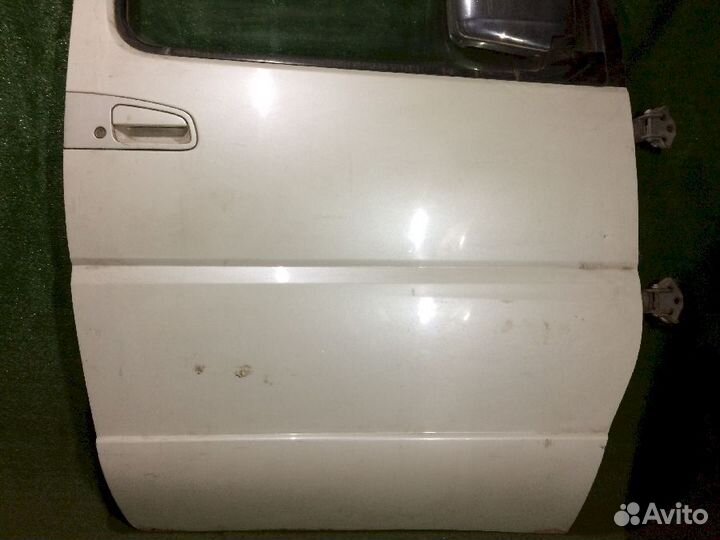 Дверь передняя правая nissan Elgrand ALE50 Перламу