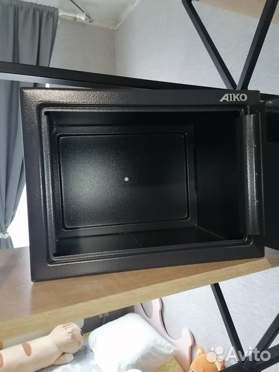 Сейф оружейный для пистолета, дома и офиса