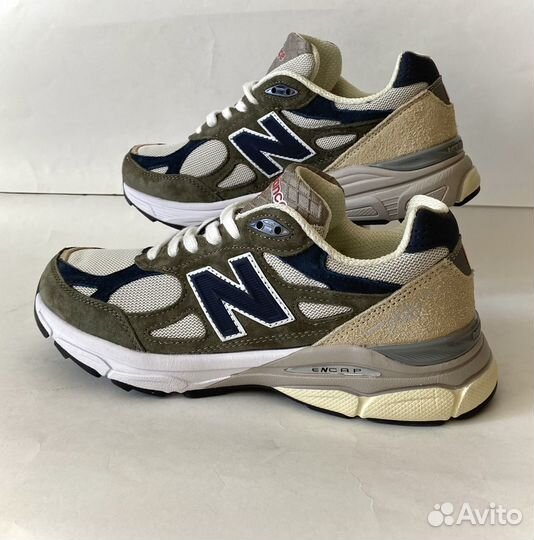 Кроссовки New Balance 990v3