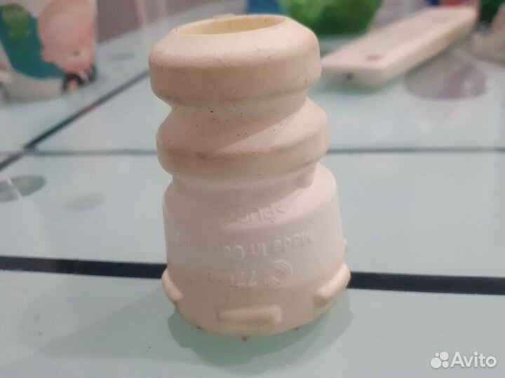 Отбоиник пер.аморт.VW tiguan '08touran '03