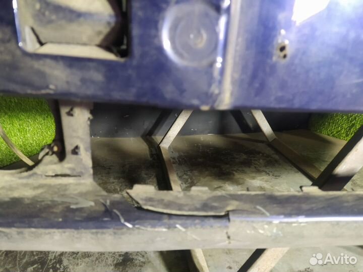 Бамперrenault Megan 2 2005-2008 7701476892передний