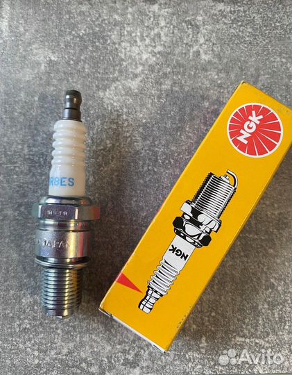 Свечи NGK BR8ES (3961)