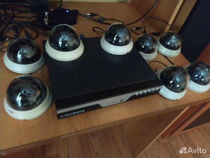 Регистратор 8 каналов и 8 камер
