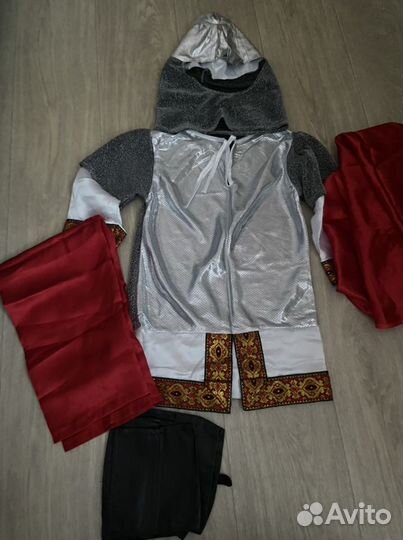 Новогодний костюм для мальчика,сдам в аренду