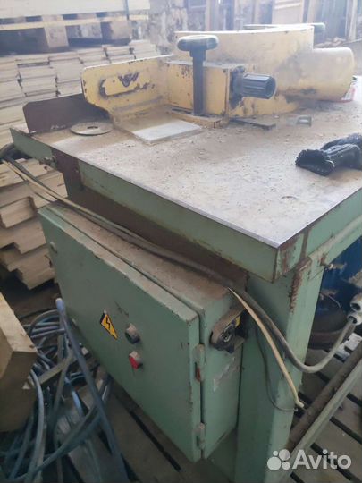 Фрезерный станок по дереву бу