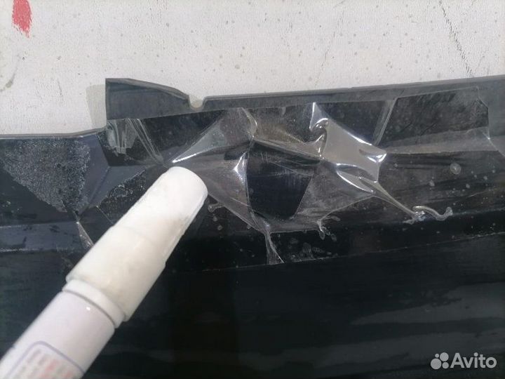 Решетка радиатора передняя Volkswagen Polo