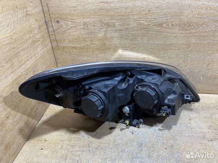 Фара передняя левая Kia Ceed 1 рест Арт. 142198