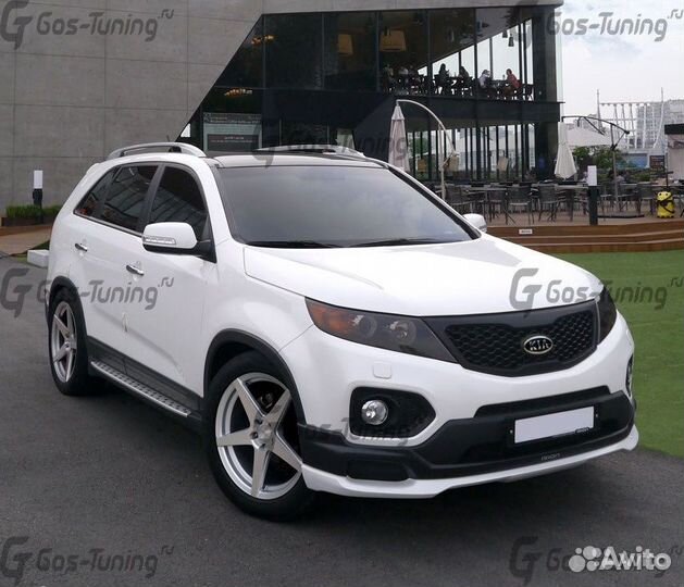 Накладка переднего бампера Киа Соренто (09-13)