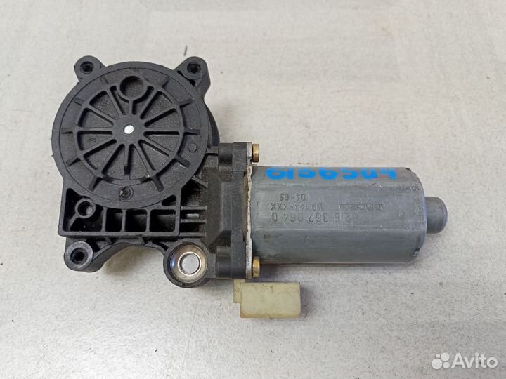 Моторчик правго стеклоподъёмника