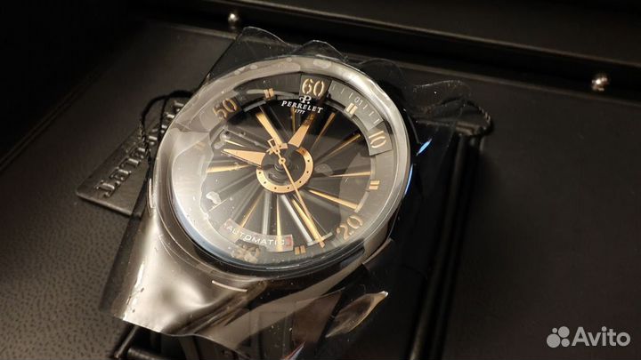 Наручные часы