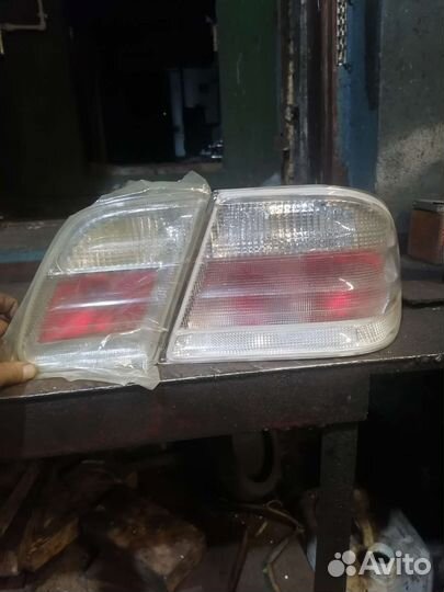 Задние фонари на mercedes w210