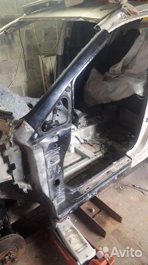 Порог передний левый нисан тиида (четверть)