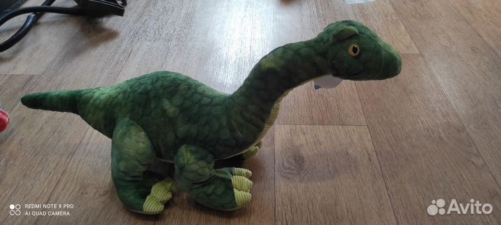 Продам игрушку динозавра