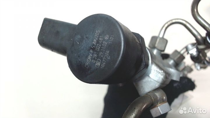 Рампа топливная BMW 3 E46, 2003