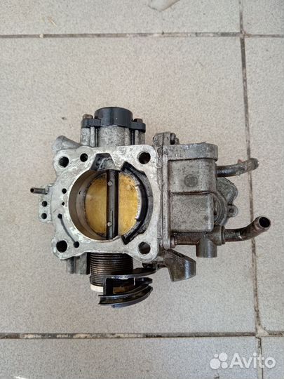 Дроссельная заслонка