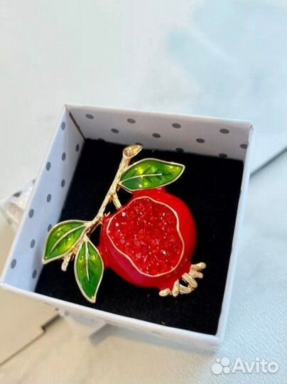 Брошь гранат по мотивам gucci Гуччи