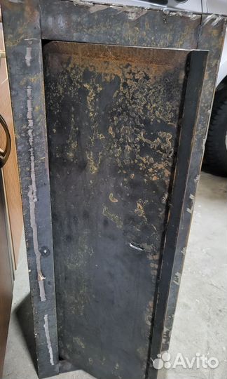 Оружейный сейф