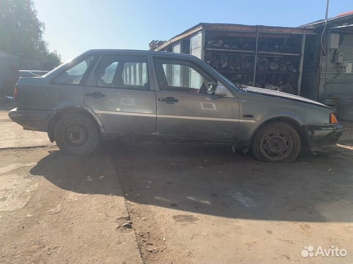 В разборе Volvo 440