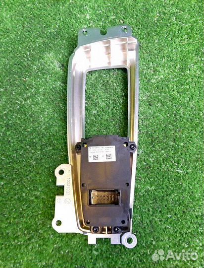 Кнопка стояночного тормоза Bmw 7 F04 N63B44A (4.4)