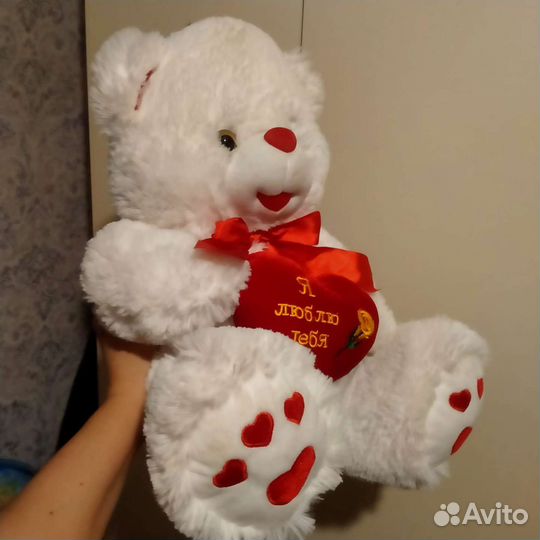 Мягкие игрушки кролик медведь и др