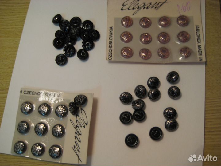 Стеклянные пуговицы Чехословакия сов времени