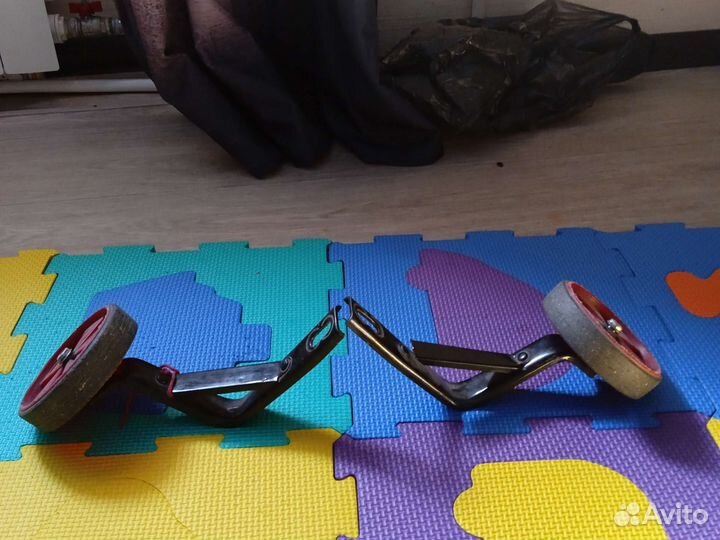 Боковые колеса для велосипеда