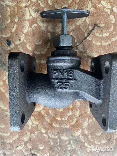 Клапан запорный(вентиль)чугунный