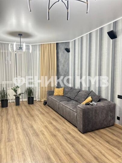 Дом 305 м² на участке 6,4 сот.